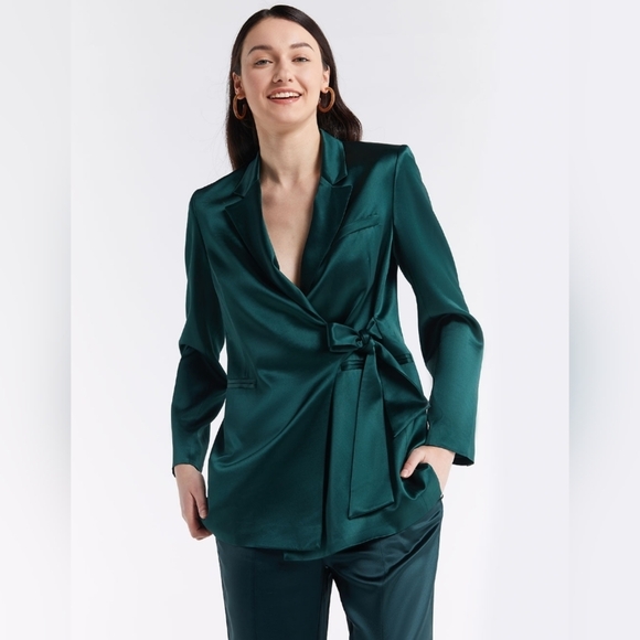 NWT Lattelier Tie Waist Silky Oversized Longline Wrap Blazer SZ LARGE - Picture 6 of 8